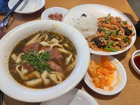 청화원 신촌