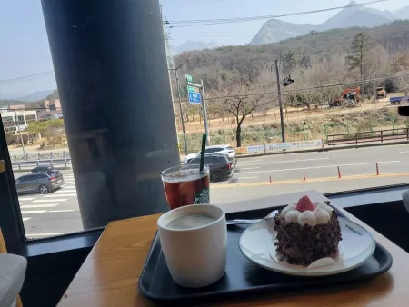 Starbucks Jingwan DT