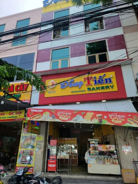 Dong Tien Bakery