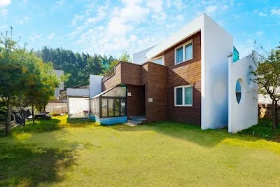 Daebudo Haetsal Kids Pool Villa