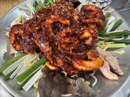 Manboki Jjukkumi Nakji Bokkeum Wolseong Branch