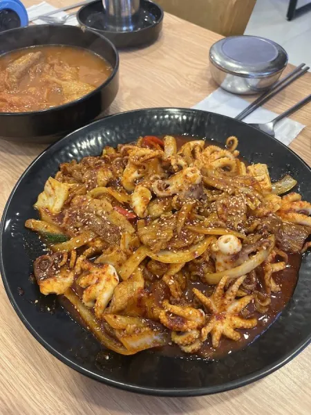 Hana Restaurant