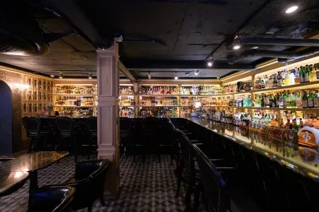 DUSK TILL DAWN BAR
