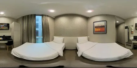 V Hotel Bencoolen