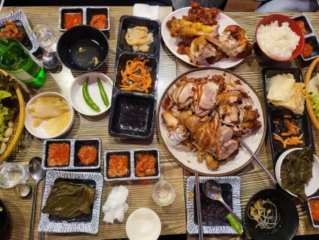 Jangchungdong Hanbang Jokbal