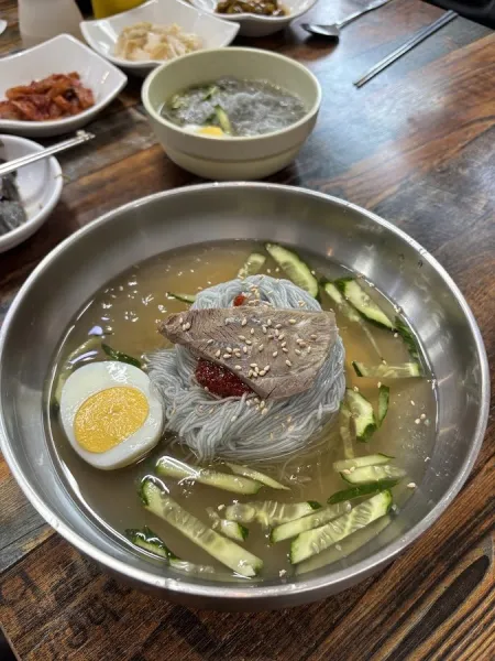 Molanbong