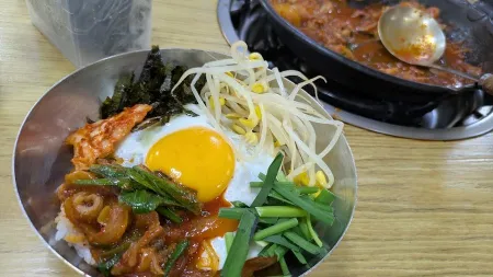Oryukdo Nakji Bokkeum