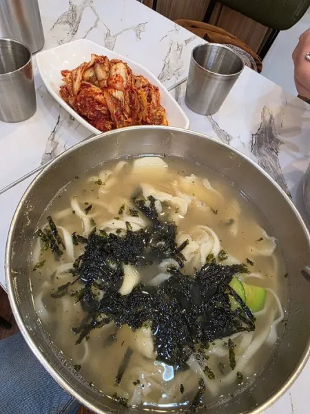 Busan Kalguksu