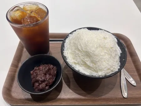 대 기 석