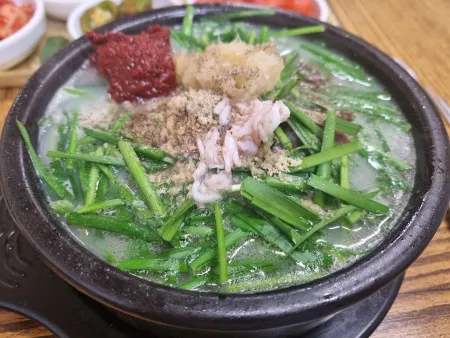Yetnal Dwaeji Gukbap
