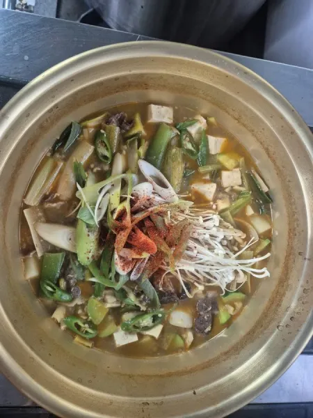 Onggijonggi Yangpun Jjigae Maeul Hangari Barbecue