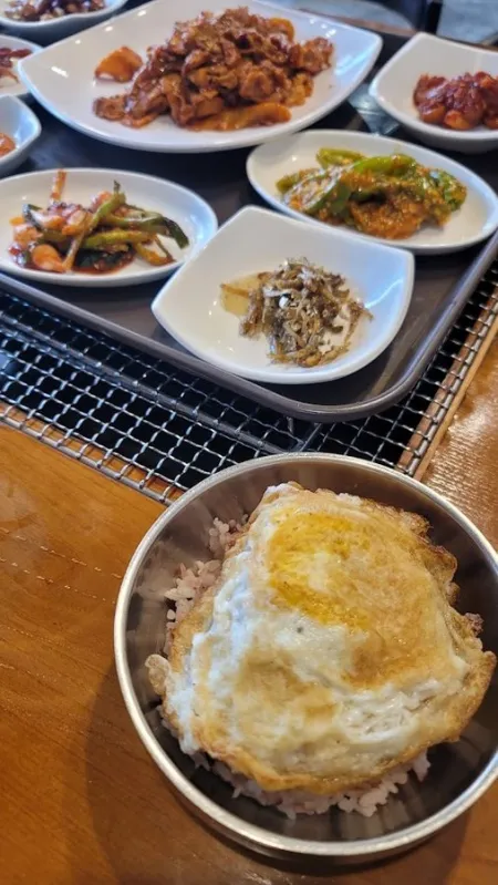 Gimgane Paldo Dwaeji