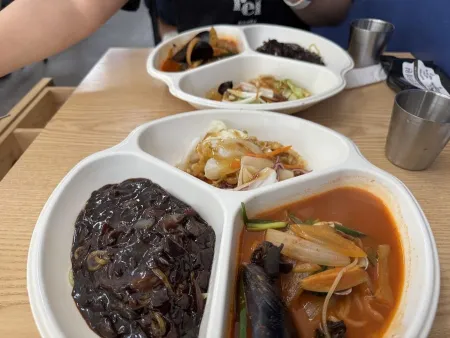 Jin Jjamppong & Yukjeon Milmyeon