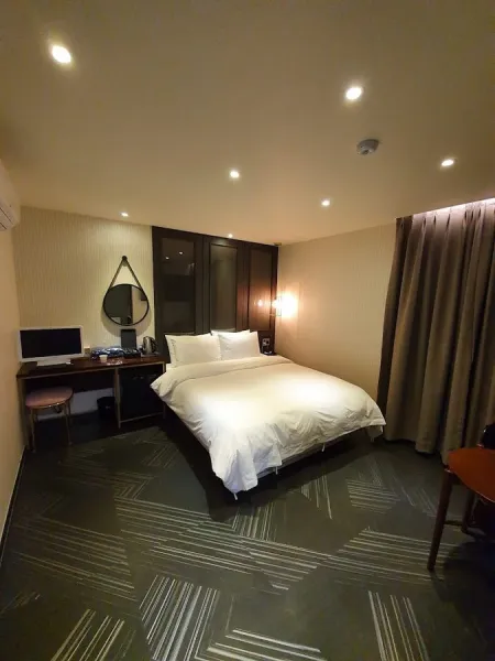 Hotel Smith