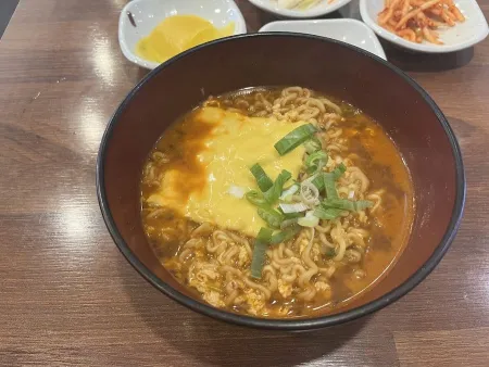 압구정칼국수김밥