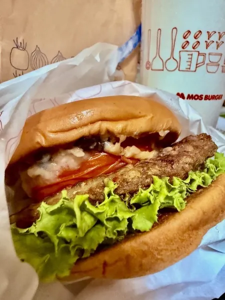 MOS BURGER Shuanglian Shop