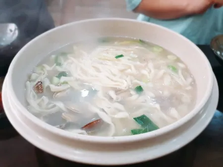 Yeolmu Son Kalguksu Dujeong Main Branch