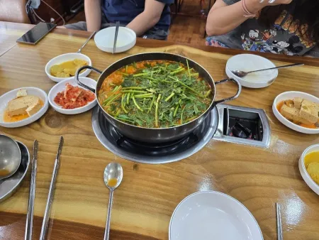 Eomji Minmul Maeuntang