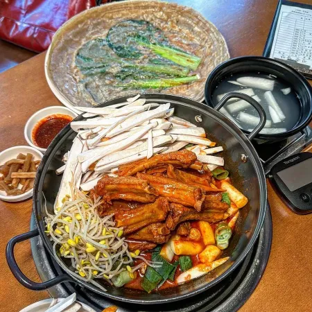 Damsan Sinchon