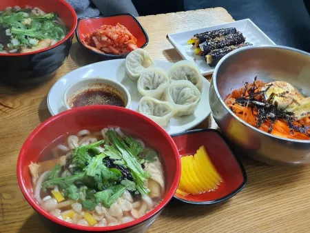 Daejeo Yeokjeon Garak Guksu