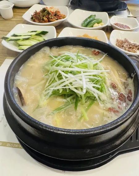 Dongnae Samgyetang Hadan Branch