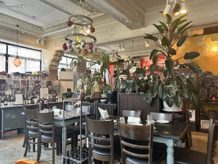 Nada dining Pub