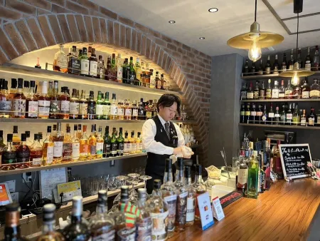 BAR お酒の美術館 烏丸七条店