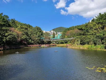 Theme Lake Park (Gudeok Reservoir)