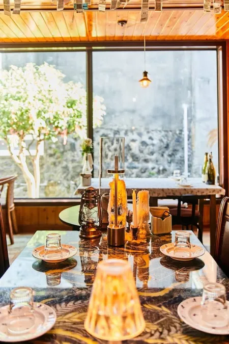 Traveller Wine Cafe