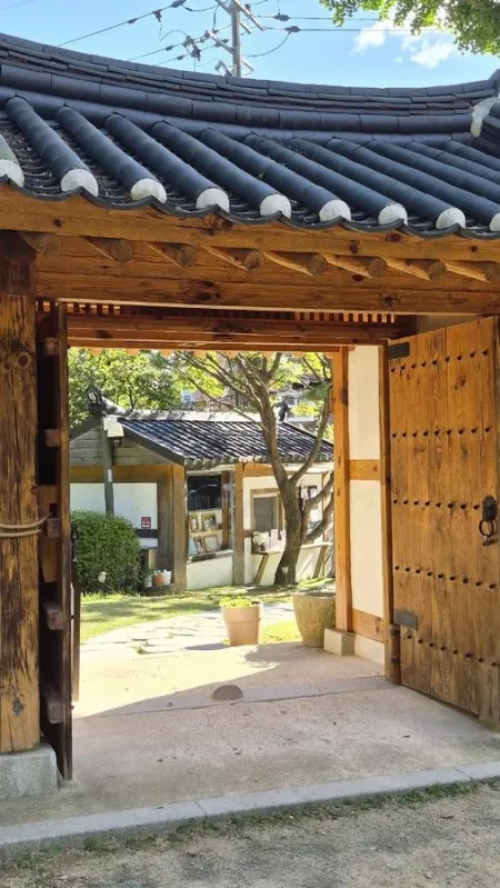 Kansong House