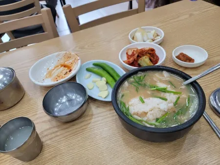 Miryang Dwaeji Gukbap