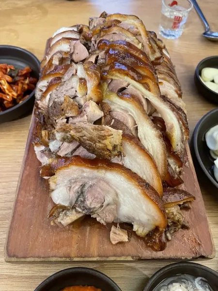 Baengnyeon Jokbal