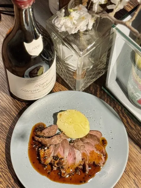 Kagurazaka Wine Bar et du vin