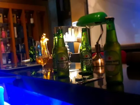 W LOUNGE