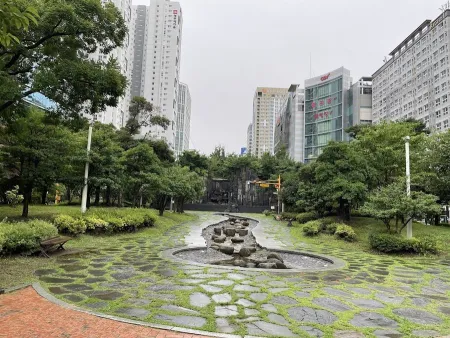 Pyeonghwa Park