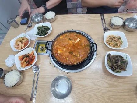 Dongmyeong Sikyuk Sikdang