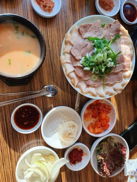 Tamnaneun Sundae Dwaeji Gukbap Yangsan Main Branch