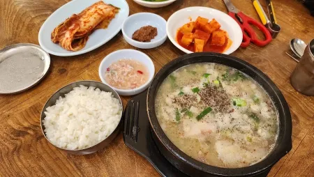 Yetnal Sikdang
