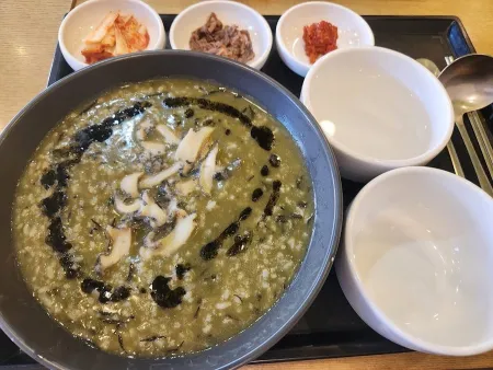 본죽앤비빔밥 가톨릭병원점