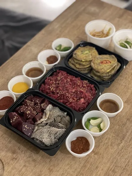 Bakgane Yukhoe