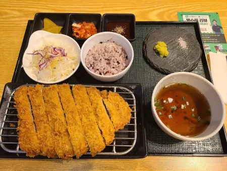 Haru Ensoku Munjeong Branch