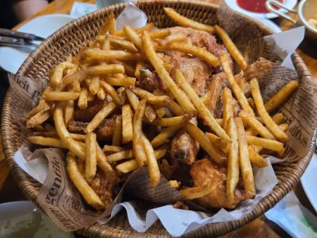 Gyeongseong Chicken Mapo Garden Branch