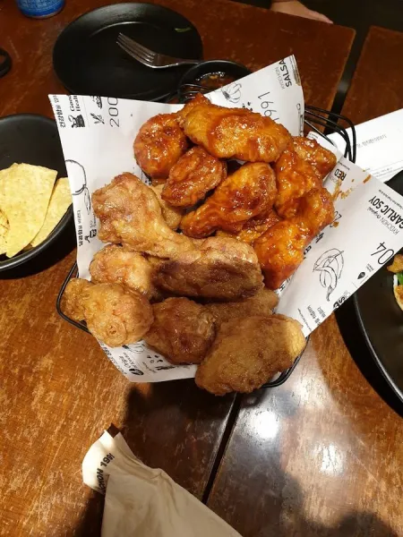교촌치킨 좌동1호점