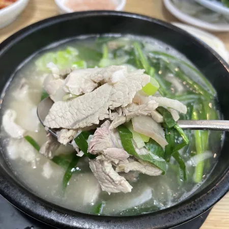 Mangwon-dong Dwaeji Gukbap