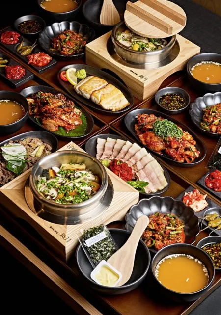 MUWOL Yeouido Onecentinal