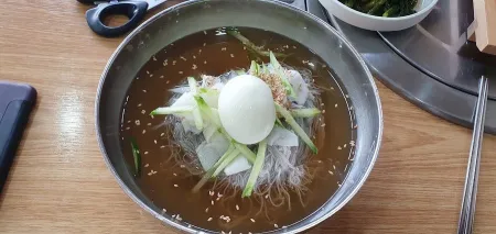 Wau Naengmyeon Galbi