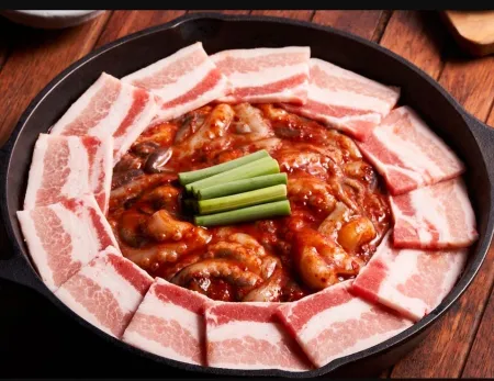홍스쭈꾸미 홍대본점