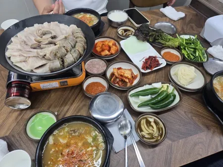 一品莊園豬肉湯飯