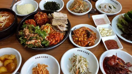 Yunggane Sintoburi Bossam Kimchi Jjim