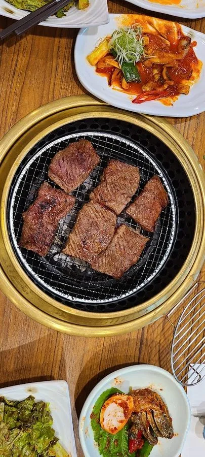 Seoul Gyeongbokgung Galbi Gui & Bulgogi